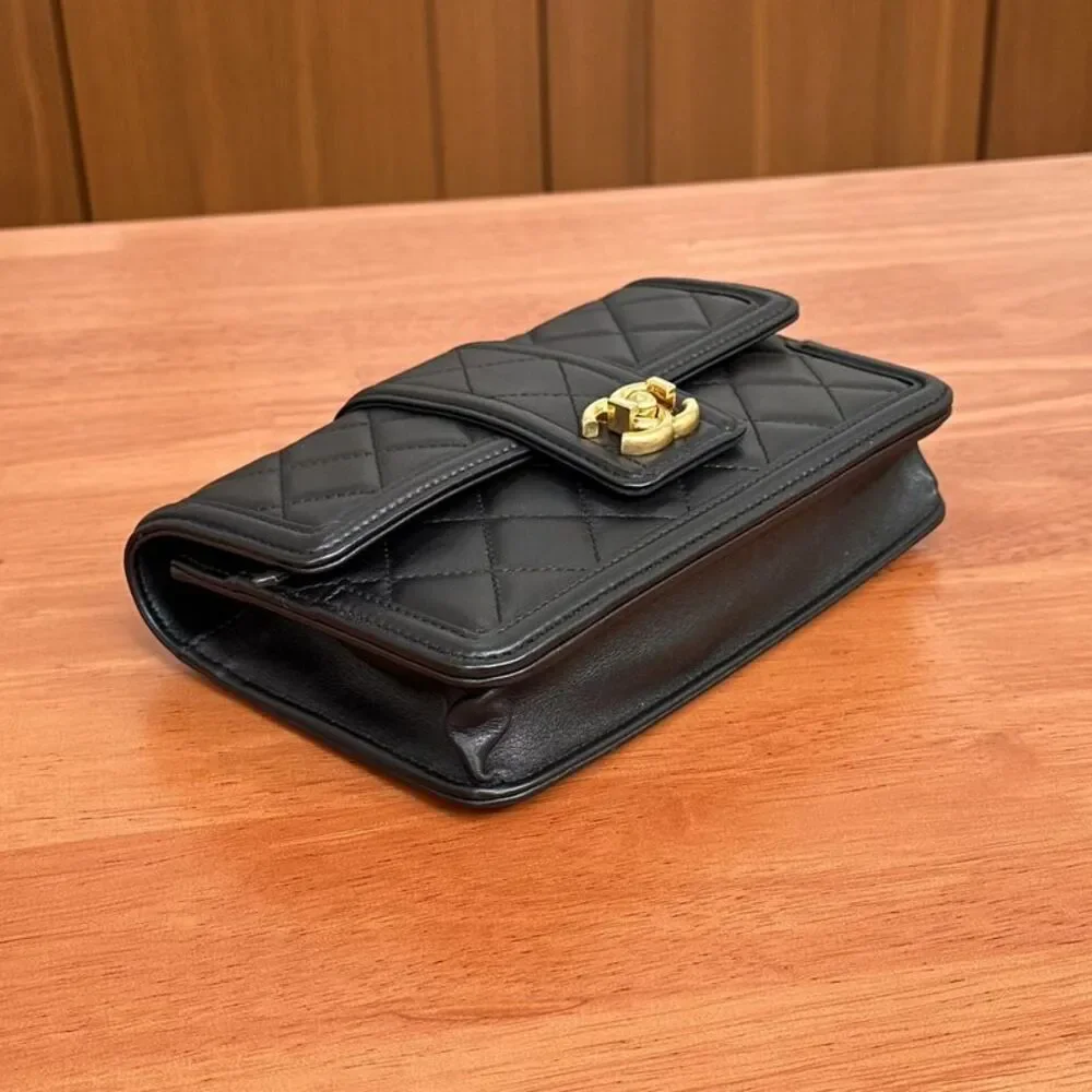 Chanel Women Pre-Loved Bag Very Good Condition